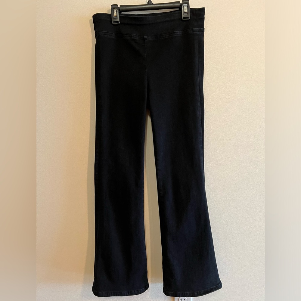 Frame Jetset Pull‑On Flare Jeans – Black Stretch Denim, High Rise, Size 1(25–29)